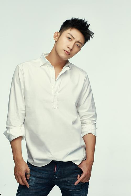 最新爆料周深黄景瑜,神秘新项目引期待